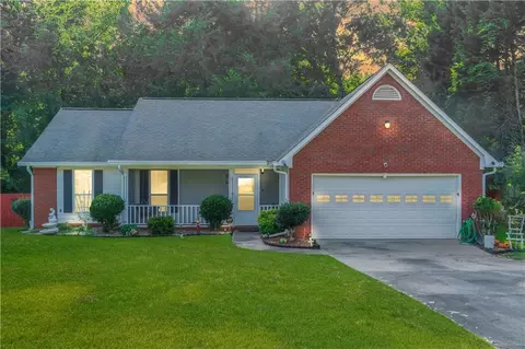380 Grove Hill Dr, Stockbridge, GA 30281