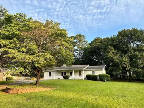 3755 Manchester Dr, Lawrenceville, GA 30044