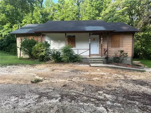 8165 Thompson St, Douglasville, GA 30134