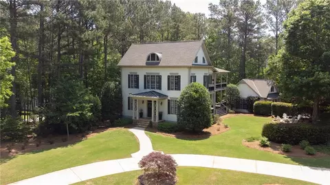 510 Mossy Creek Ct, Alpharetta, GA 30004