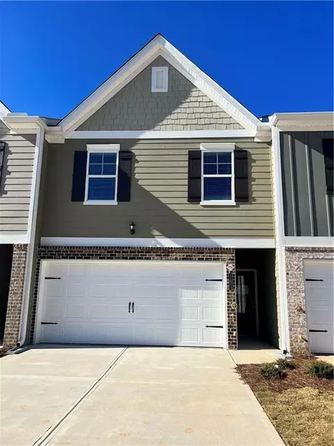 11633 Mendenhall Ct, Hampton, GA 30228