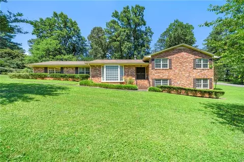 2818 Okawana Dr SE, Marietta, GA 30068