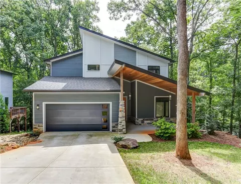 2214 Stockbridge Dr SE, Atlanta, GA 30316