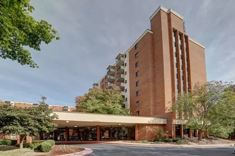 300 Johnson Ferry Rd NE #B214, Sandy Springs, GA 30328