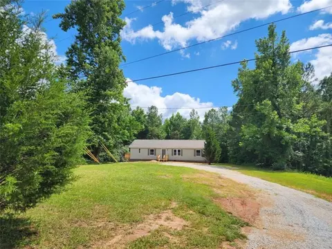227 Cavender Creek Rd, Carrollton, GA 30116
