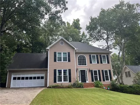 1120 Providence Dr, Lawrenceville, GA 30044