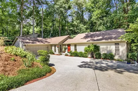 294 Laurel Ln, Roswell, GA 30076