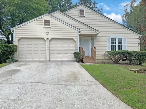 1390 Ling Dr, Austell, GA 30168