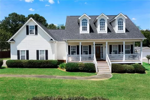 31 Sassafras Trl NE, Cartersville, GA 30121