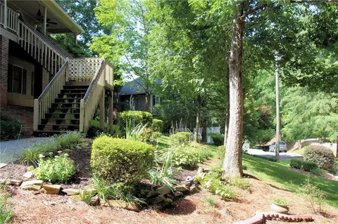 205 Eagle Valley Ct, Canton, GA 30114 photo 4