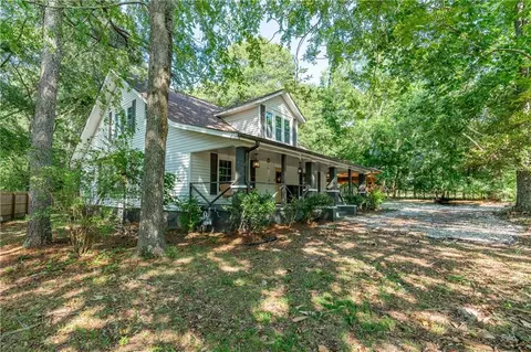 8354 Chicago Ave, Douglasville, GA 30134