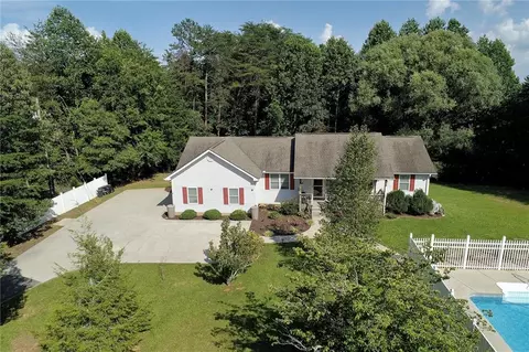 116 Brittwood Dr, Dahlonega, GA 30533