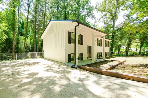 4439 Malibu Dr, Decatur, GA 30035