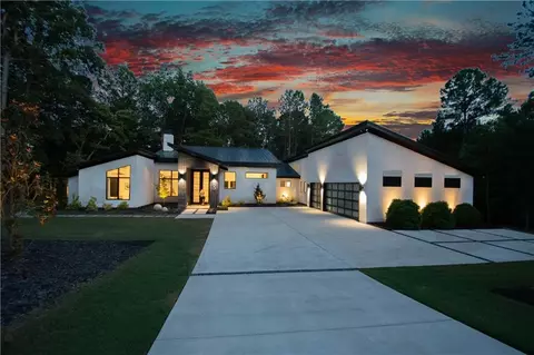 100 Sky View Ct, Newnan, GA 30265