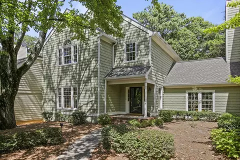 16 Vernon Glen Ct, Atlanta, GA 30338