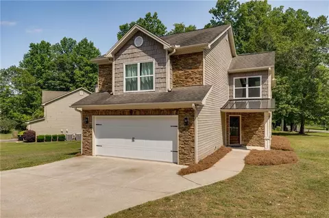 101 Iverson Pl, Temple, GA 30179