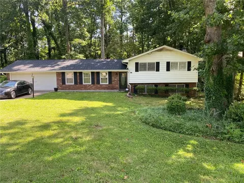 5420 Orly Ter, College Park, GA 30349