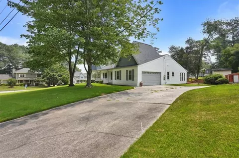1112 Michael Ct, Lithonia, GA 30058