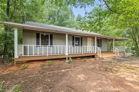 165 Pine Grove Rd, Cornelia, GA 30531