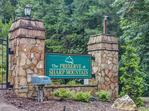 135 Westview Dr, Jasper, GA 30143