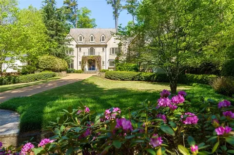 427 Valley Rd NW, Atlanta, GA 30305