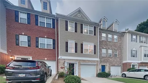 553 Lantern Wood Dr, Scottdale, GA 30079