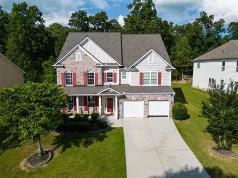 1527 Preserve Park Dr, Loganville, GA 30052