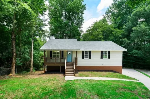 2826 Herring Pl, Lithia Springs, GA 30122