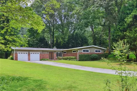 2801 Riggs Dr, East Point, GA 30344