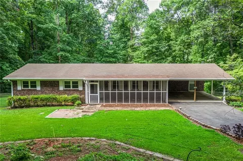 728 White Oak Dr, Jasper, GA 30143