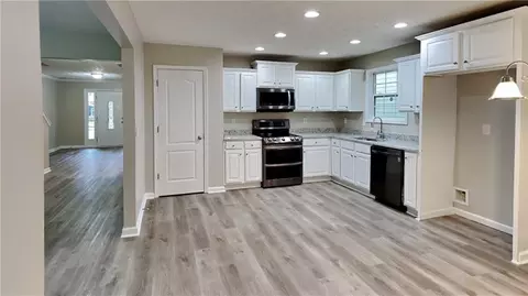 140 Makenna Dr, Hampton, GA 30228 photo 5