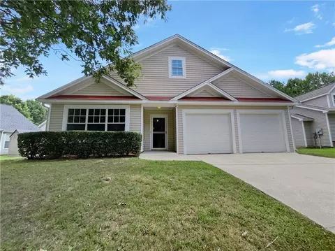 102 Greenwood Trce, Fairburn, GA 30213