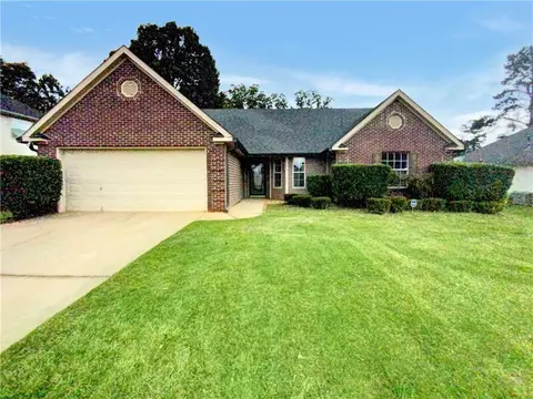 313 Victoria Ln, Stockbridge, GA 30281