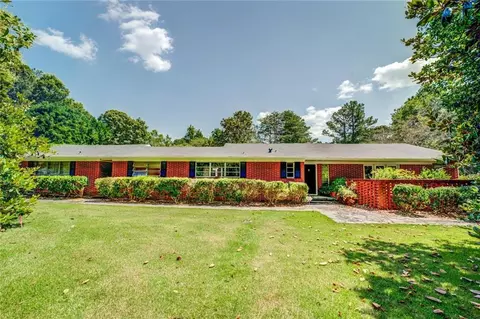 6148 Linwood Dr, Covington, GA 30014