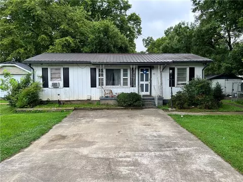 61 W Rocky St NE, White, GA 30184