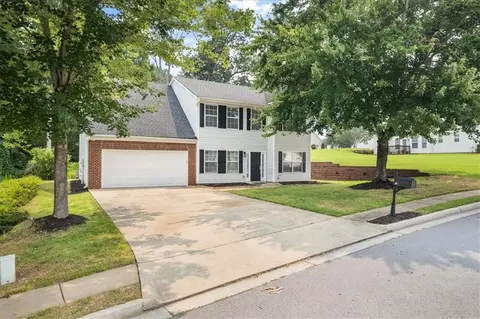 595 Sydney Crest Ln, Lawrenceville, GA 30046