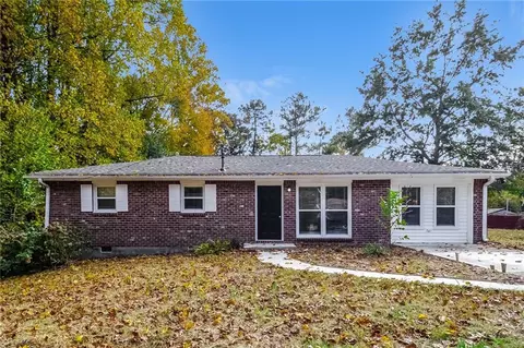4406 Clare Ln, Lithia Springs, GA 30122