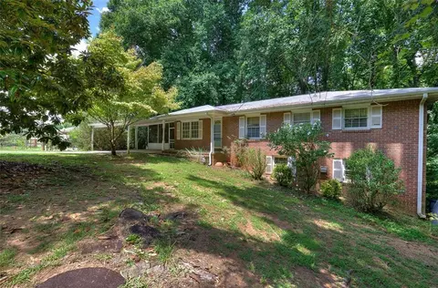 4712 Nelda Dr, Austell, GA 30106