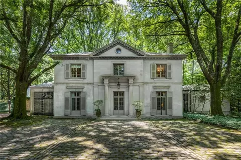 1820 Garraux Rd NW, Atlanta, GA 30327