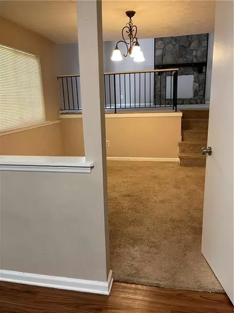 5610 Phillips Dr, Morrow, GA 30260 photo 9