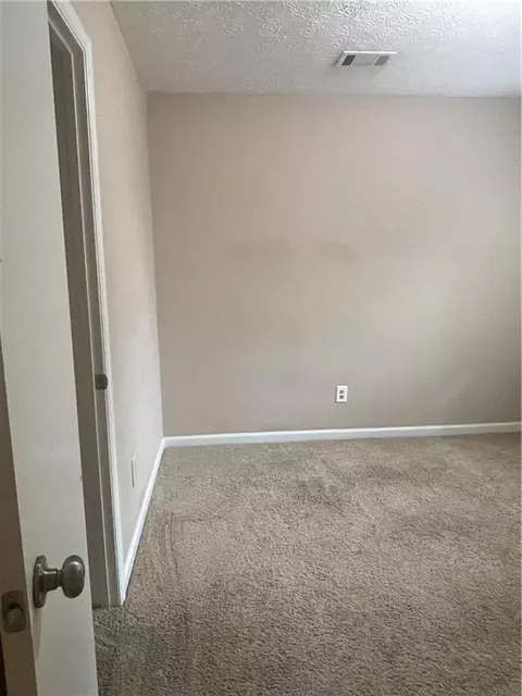 5610 Phillips Dr, Morrow, GA 30260 photo 17