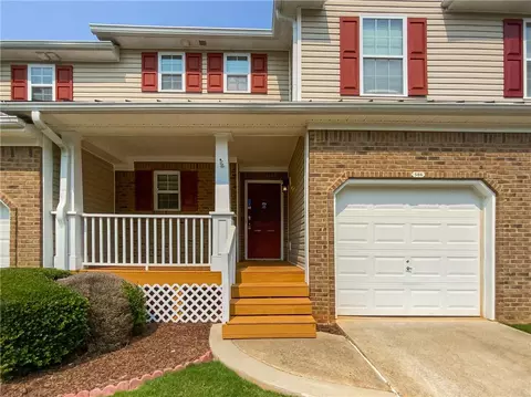 586 Fox Creek Xing, Woodstock, GA 30188