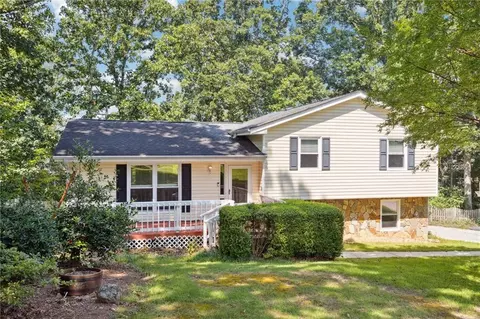 3885 Easy Cir NE, Marietta, GA 30066