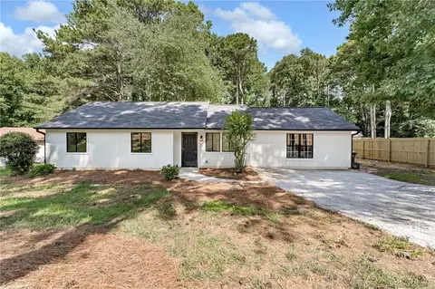 691 Brighton Dr NW, Lawrenceville, GA 30043