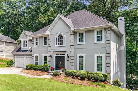 2725 Misty Morning Ln, Roswell, GA 30076