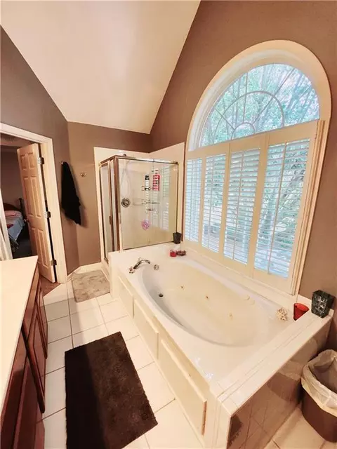 2075 Pine Tree Dr #E4, Buford, GA 30518 photo 17