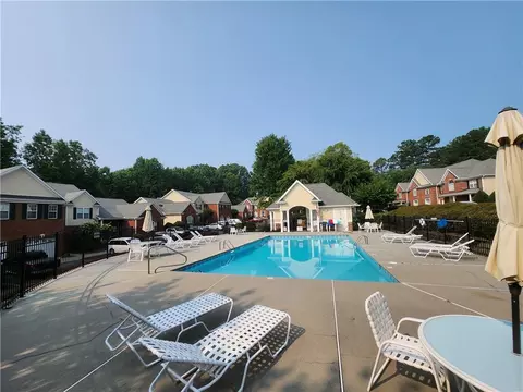 2075 Pine Tree Dr #E4, Buford, GA 30518 photo 21