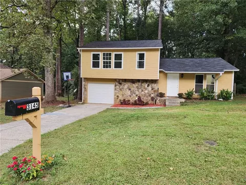 3145 Meadow Wood Ct, Lawrenceville, GA 30044