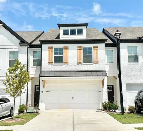 77 Auburn Woods Dr, Auburn, GA 30011