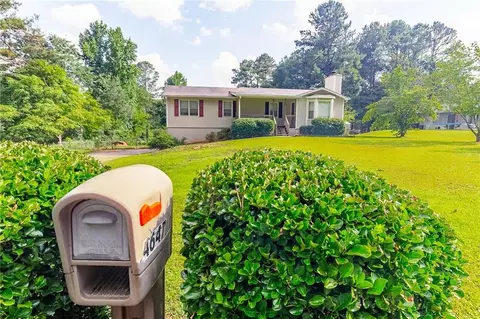 4647 Sammy Dr, Powder Springs, GA 30127